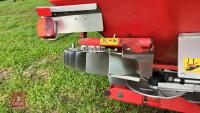 2004 KUHN MDS 1132 FERTILISER SPREADER - 16