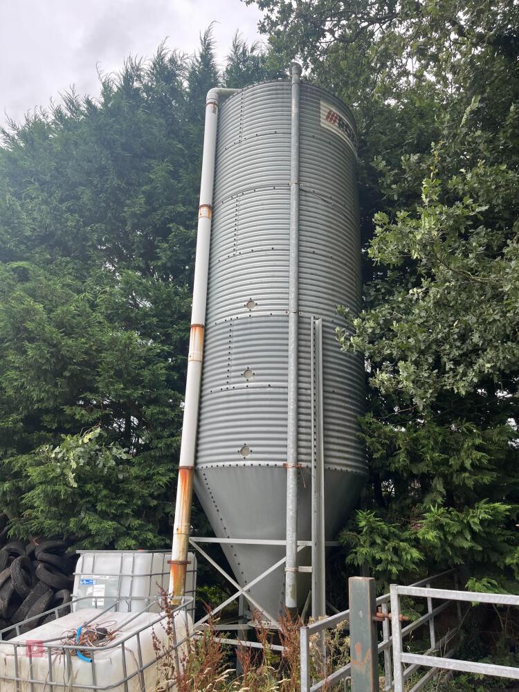 APPROX 12T ROXELL FEED/GRAIN SILO