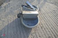 2 GALVANISED DRINKING BOWLS - 4