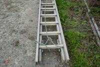 ALUMINIUM EXTENDING LADDER - 2