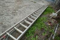 ALUMINIUM EXTENDING LADDER - 8