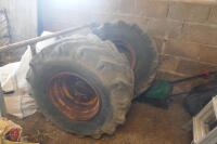 PAIR OF DUNG SPREADER RIMS & TYRES