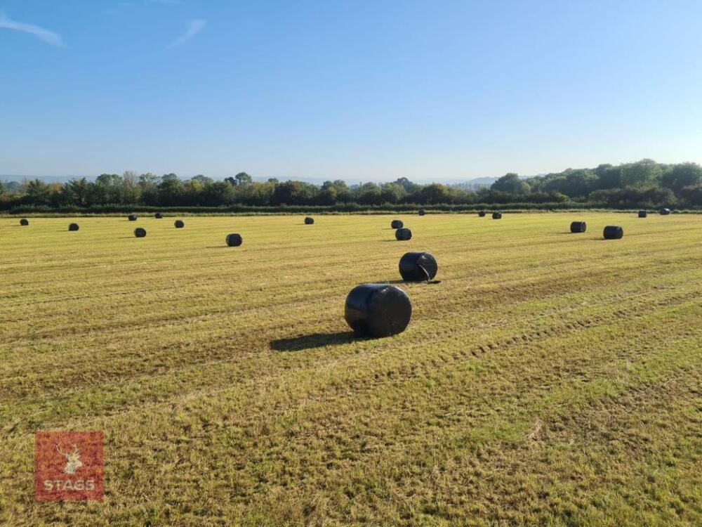 25 ORGANIC ROUND SILAGE BALES