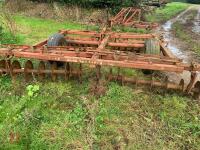 MASSEY FERGUSON CULTIVATION TRAIN - 10