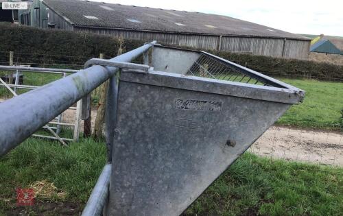 1 HANG ON THE GATE HAY RACK 6' LONG