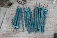 40 PLASTIC ELECTRIC FENCE STAKES