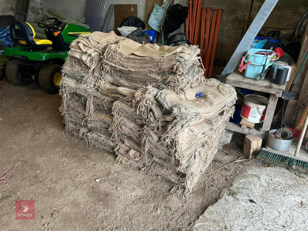 UNUSED 2000 HESSIAN SAND BAGS