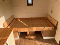 RAILWAY CARRIAGE SHEPHERDS HUT 16' X 8' - 11