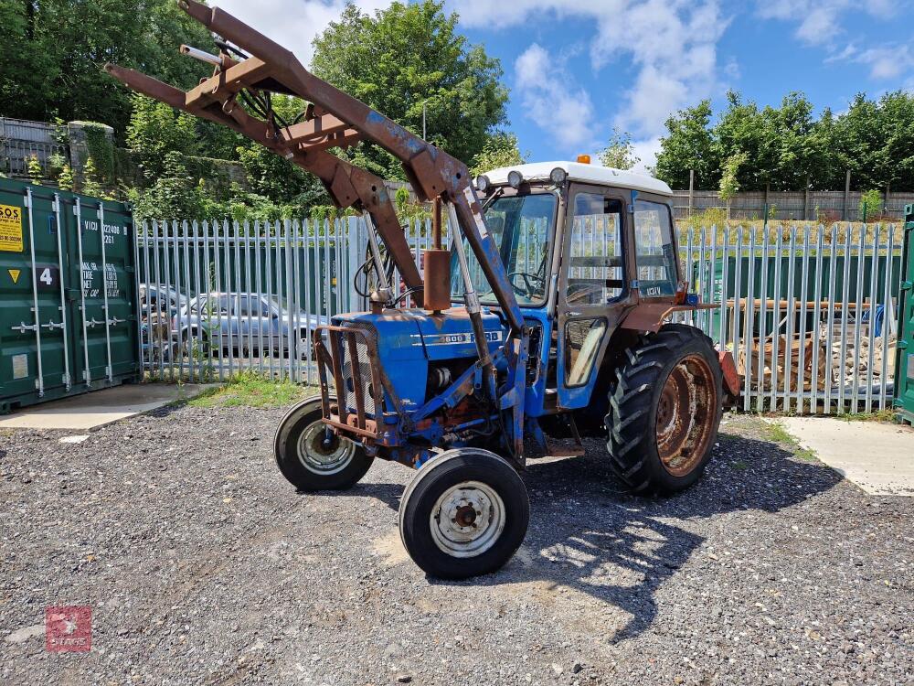 1976 FORD 400 2WD TRACTOR