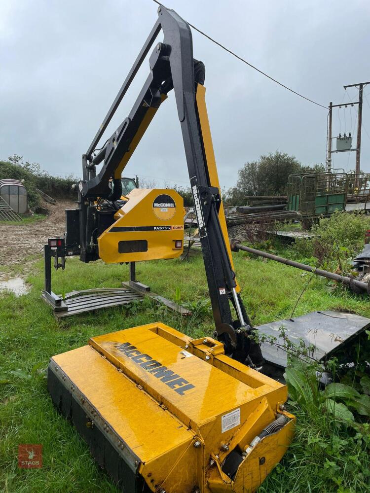 2021 MCCONNELL HEDGE TRIMMER