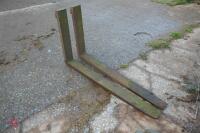 PAIR OF PALLET FORKS - 2