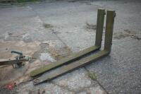 PAIR OF PALLET FORKS - 4