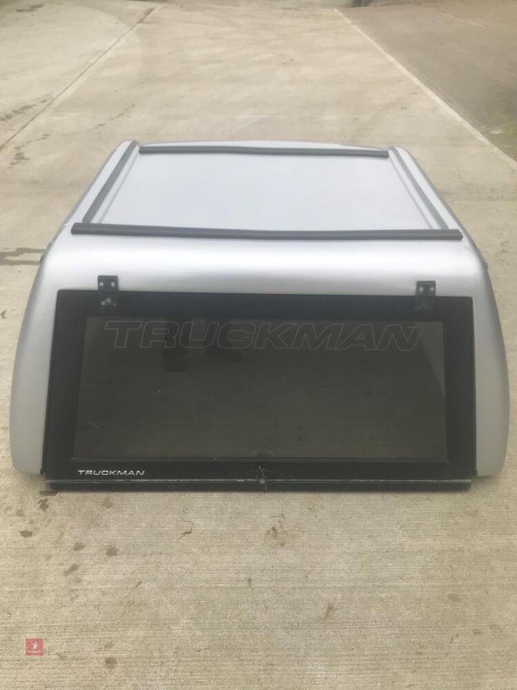 2018 DOUBLE CAB TRUCKMAN CANOPY