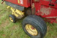 2001 NEW HOLLAND 648 ROUND BALER - 3