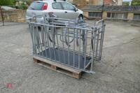 IAE SHEEP TURNOVER CRATE - 2