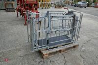 IAE SHEEP TURNOVER CRATE - 4