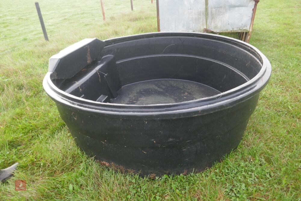 400 GALLON BLACK CATTLE TROUGH