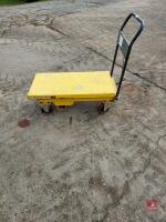 USED HYDRAULIC PLATFORM LIFT - 3