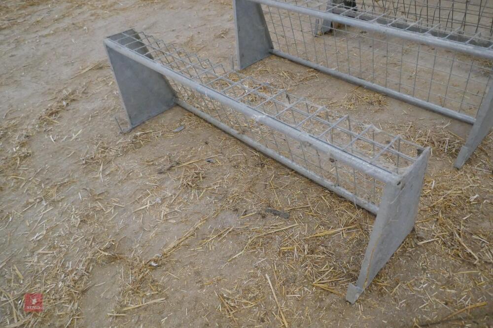 4'6'' HOOK OVER HAY FEEDER (31)