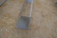 4'6'' HOOK OVER HAY FEEDER (31) - 6