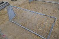 4'6'' HOOK OVER HAY FEEDER (32) - 4