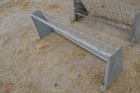 4'6'' HOOK OVER HAY FEEDER (32) - 6