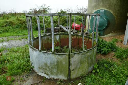 GALVANISED CATTLE ROUND FEEDER