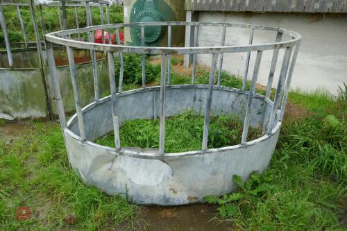 GALVANISED YEARLING CATTLE ROUND FEEDER