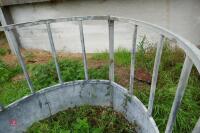 GALVANISED YEARLING CATTLE ROUND FEEDER - 6