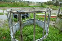 GALVANISED YEARLING CATTLE ROUND FEEDER - 9