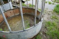 GALVANISED YEARLING CATTLE ROUND FEEDER - 7