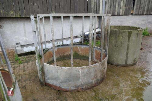 GALVANISED YEARLING CATTLE ROUND FEEDER