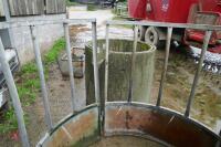 GALVANISED YEARLING CATTLE ROUND FEEDER - 5