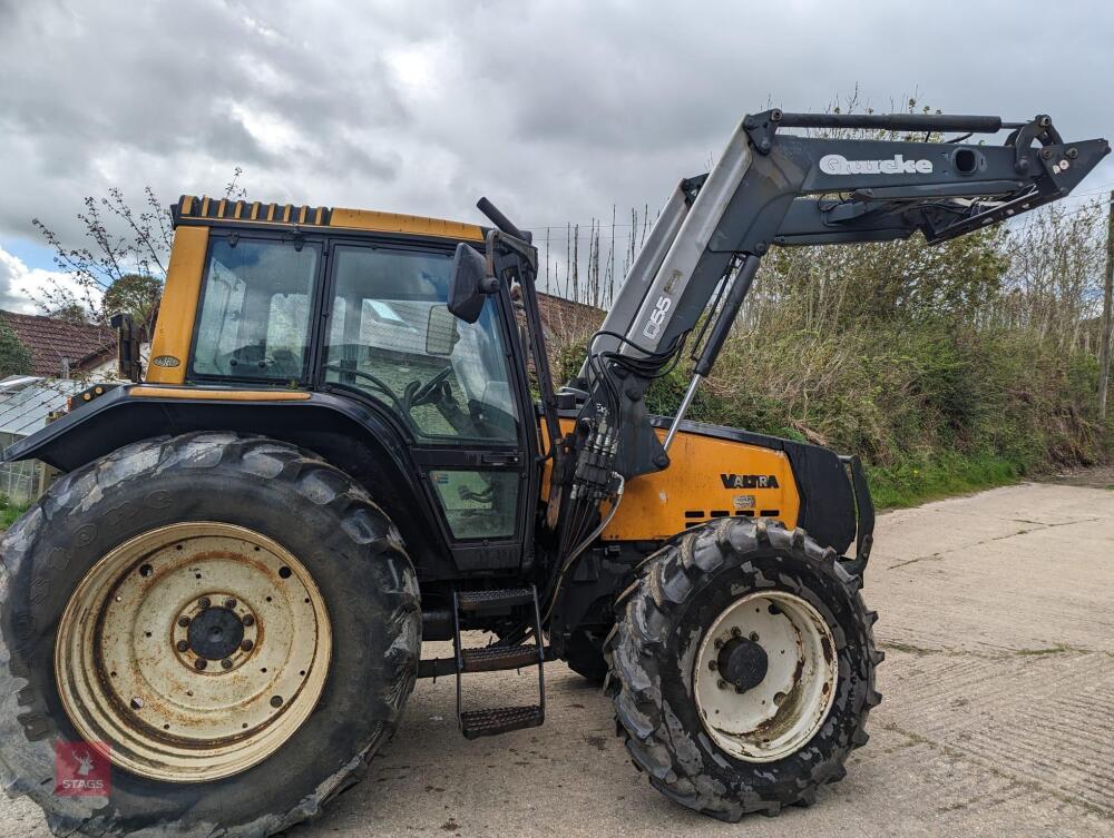 2001 VALTRA 6850 4WD TRACTOR WITH LOADER