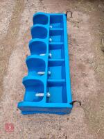 WYDALE 5 TEAT CALF FEEDER - 2