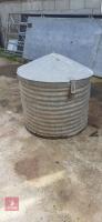 OLD FEED BIN WITH LID - 4