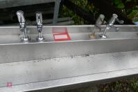 STAINLESS STEEL SINK & TAPS - 3