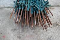 68 GREEN PLASTIC ELECTRIC FENCE STAKES - 2