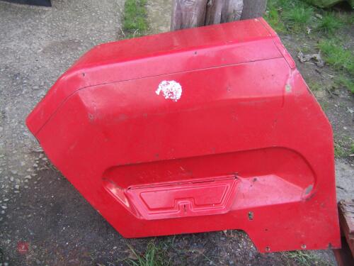 MASSEY FERGUSON 135 WING