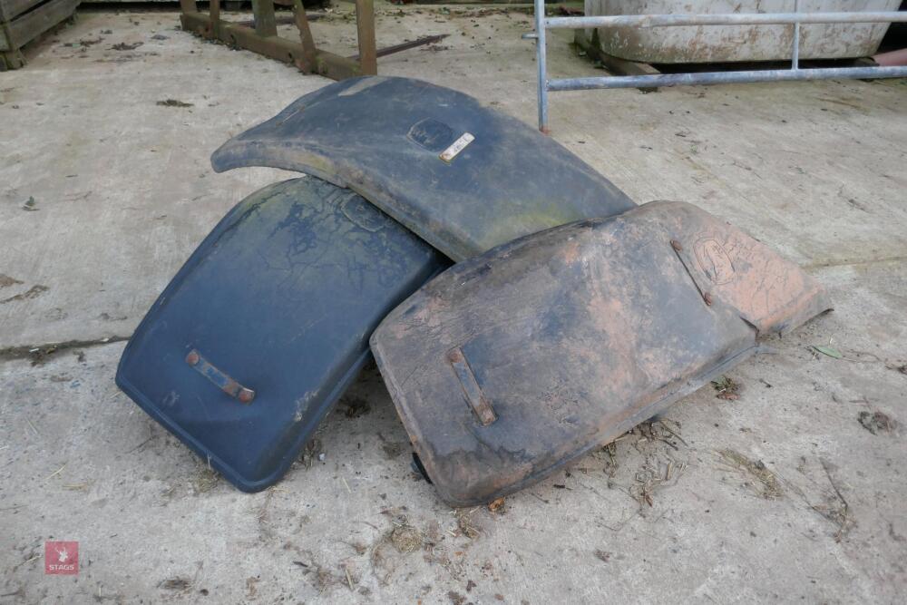 3 FRONT JOHN DEERE TRACTOR FENDERS