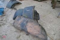 3 FRONT JOHN DEERE TRACTOR FENDERS - 5