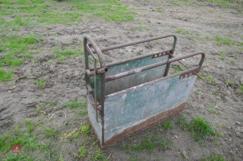 CALF DE HORNING CRATE