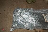 400 SELF DRILLING TEX SCREWS - 2