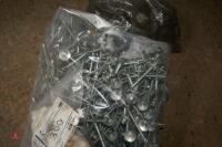 300 SELF DRILLING TEX SCREWS - 3