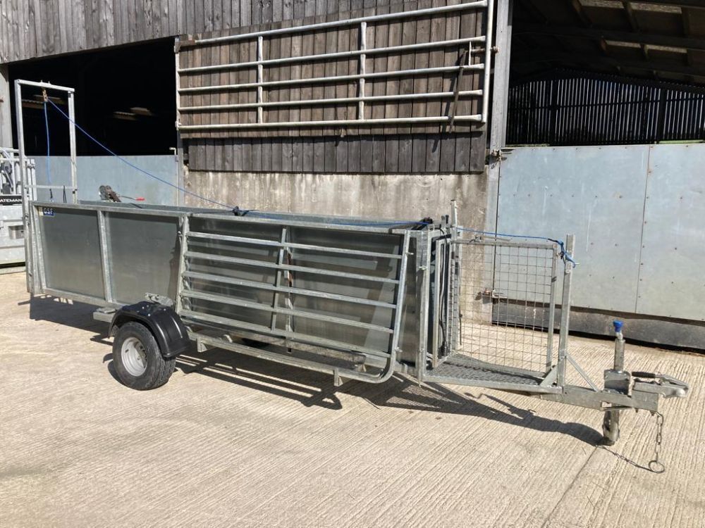 MOBILE SHEEP HANDLING SYSTEM