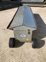 LAMB CREEP FEEDER IAE - 4