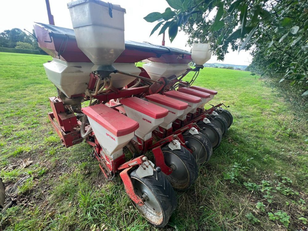 2010 KVERNELAND 6 ROW MAIZE DRILL