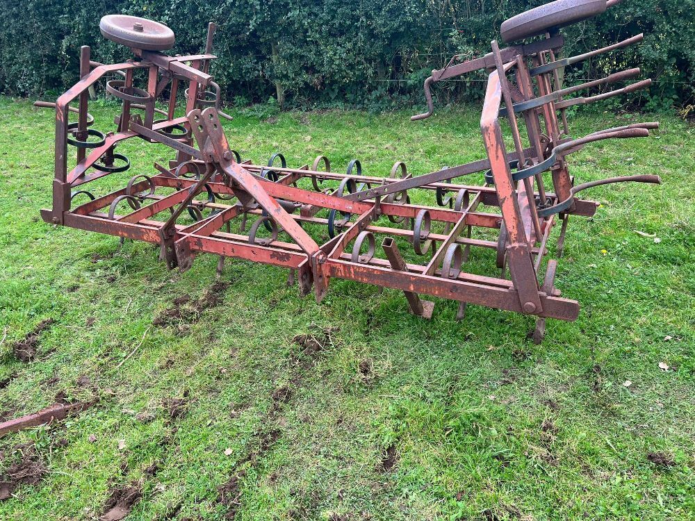 TRIPLE K SPRING TINE CULTIVATOR