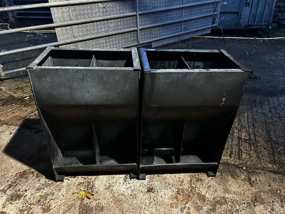 2 2' X 3' X 15'' PLASTIC PIG TROUGHS