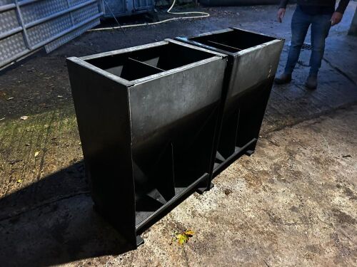 2 2' X 3' X 15'' PLASTIC PIG TROUGHS